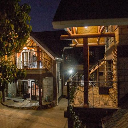 Hotel Runda Lofts Nairobi Esterno foto
