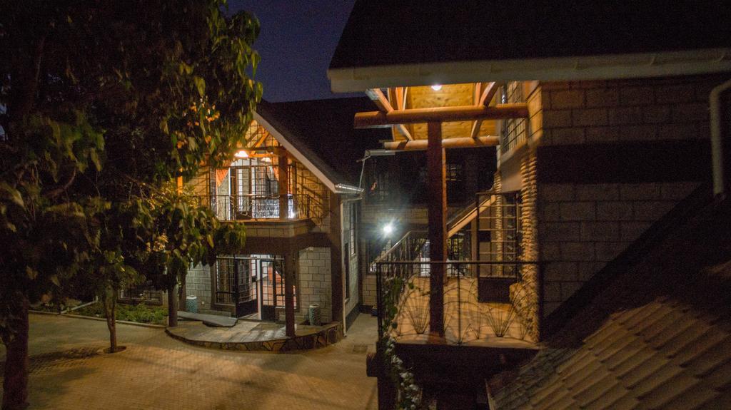 Hotel Runda Lofts Nairobi Esterno foto